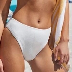 Lulus White Textured High Waisted Bikini Bottoms Swimsuit Beach Resort Size M